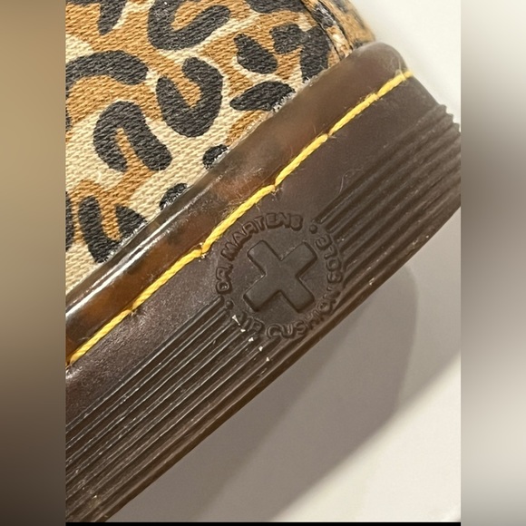 Dr. Marten Aldgate Leopard Print Lace Up Shoes Size 9 - Picture 13 of 14